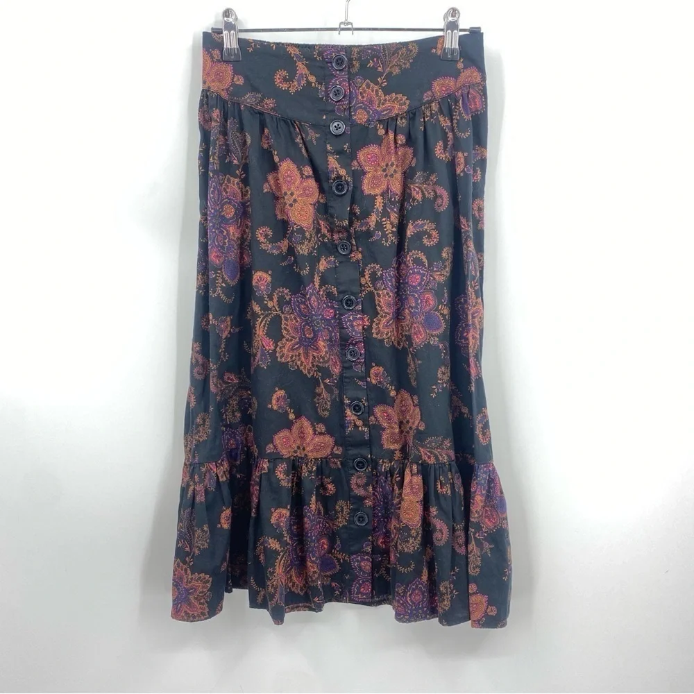 ModCloth Floral Button front midi skirt black floral size‎ 2